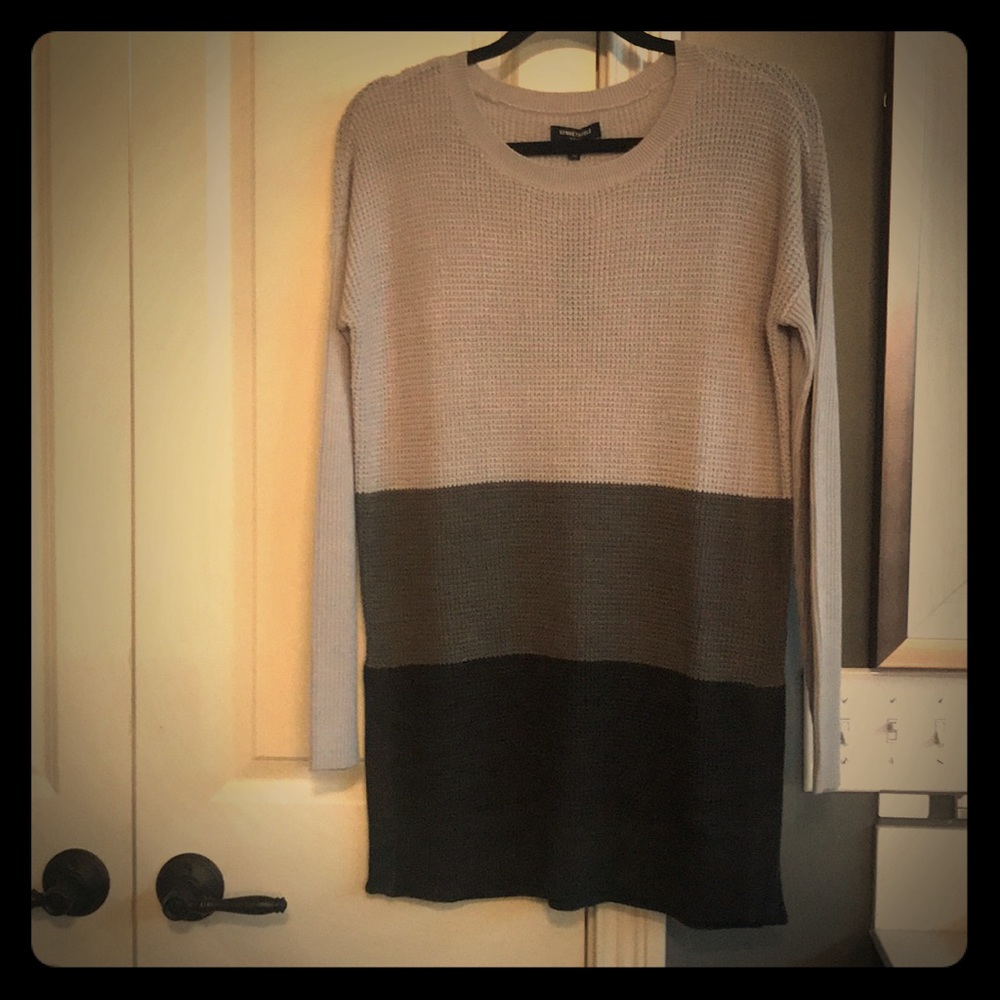 Kenneth Cole BRAND NEW W TAGS. Women long sweater